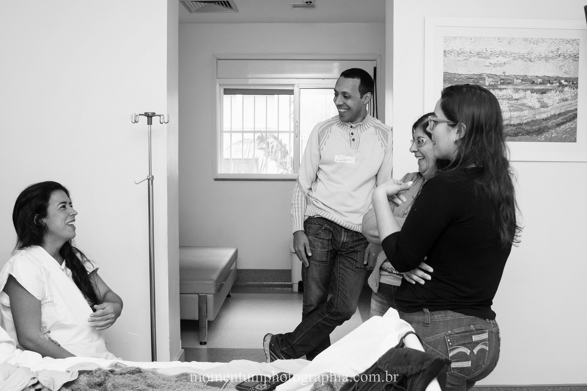 Foto de parto tirada por Momentum Photographia maternidade Santa Teresa Petrópolis - RJ