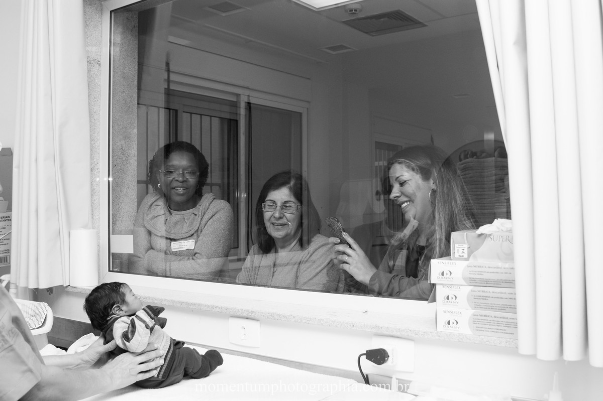 Foto de parto tirada por Momentum Photographia maternidade Santa Teresa Petrópolis - RJ