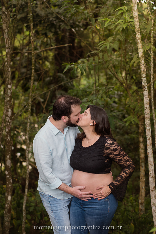 ensaio gestante em petrópolis rj cachorros esperando foto por momentum photographia