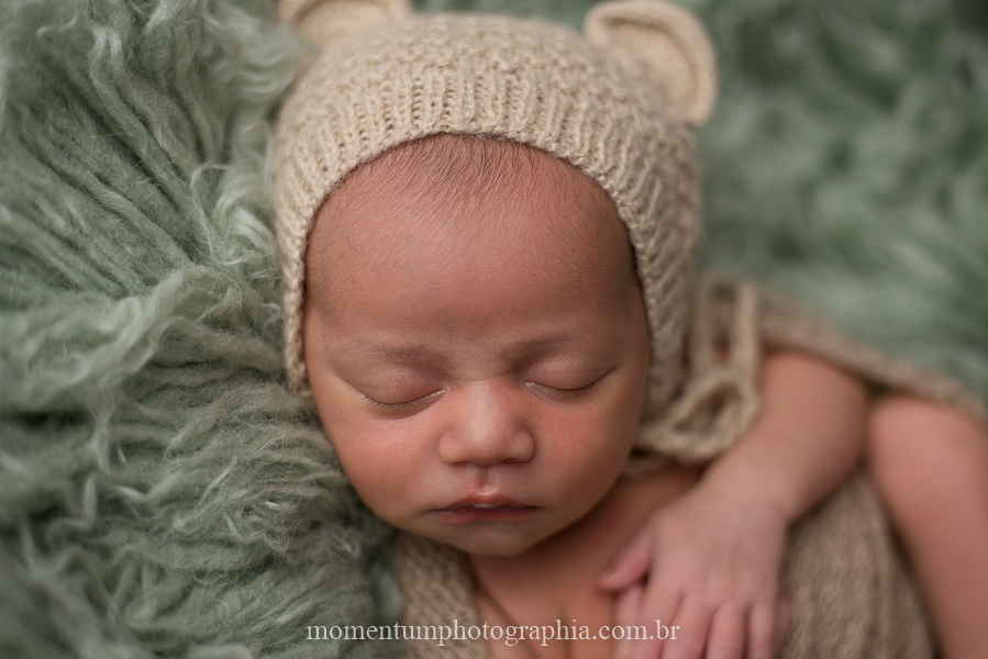 ensaio newborn em petropolis rj estudio menino foto por momentum photographia