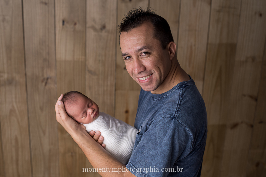 ensaio newborn em petropolis rj estudio menino foto por momentum photographia