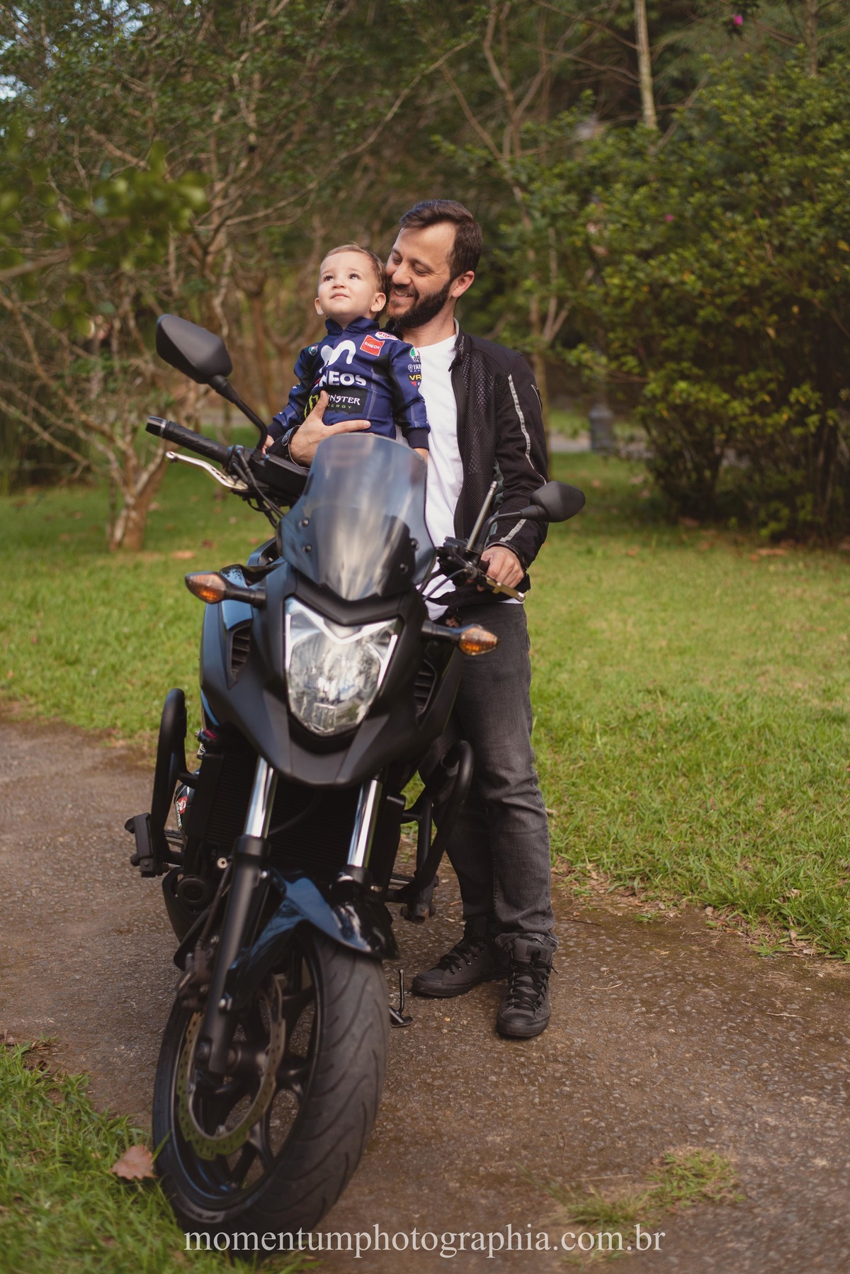 ensaio de moto em petrópolis rj momentum photographia ensaio infantil petrópolis