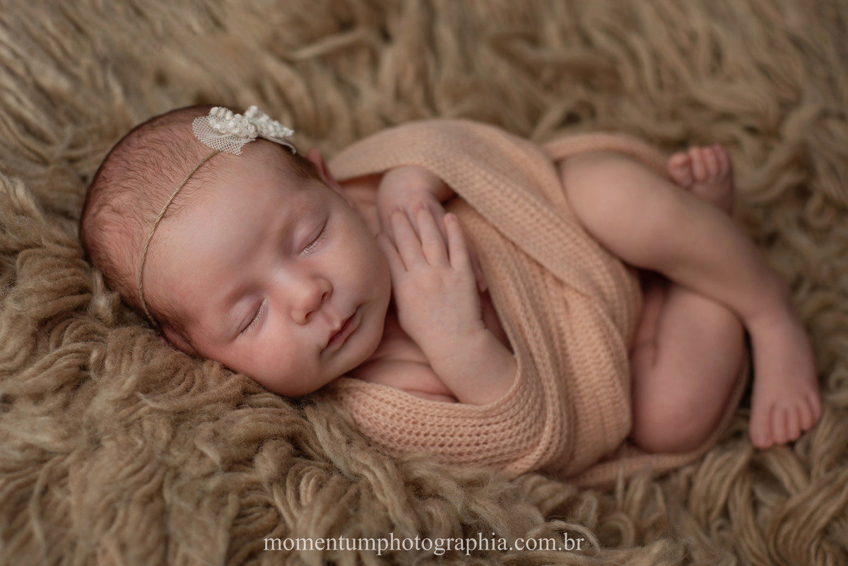 Ensaio newborn petropolis menina estudio momentum photographia newborn fotos
