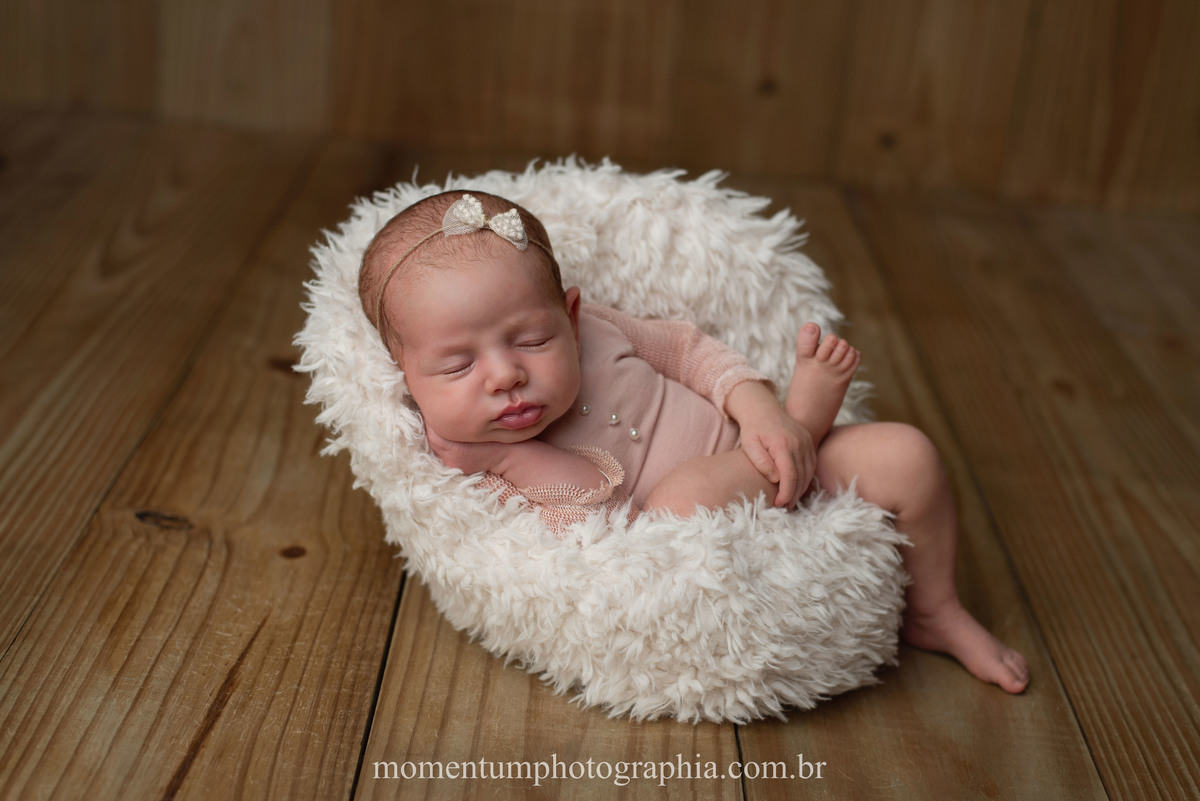 Ensaio newborn petropolis menina estudio momentum photographia newborn fotos
