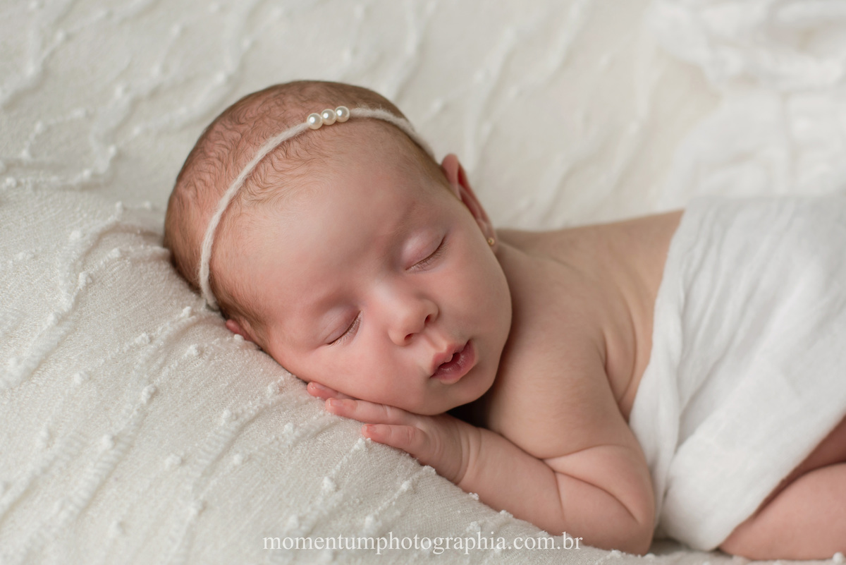 Ensaio newborn petropolis menina estudio momentum photographia newborn fotos