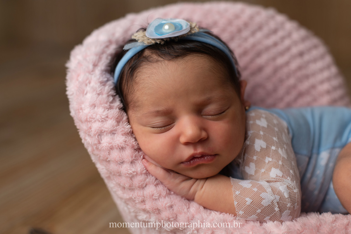 ensaio-newborn-petropolis-rj-momentum-photographia-ensaio-infantil-bebês-acompanhamento-fotografia-infantil