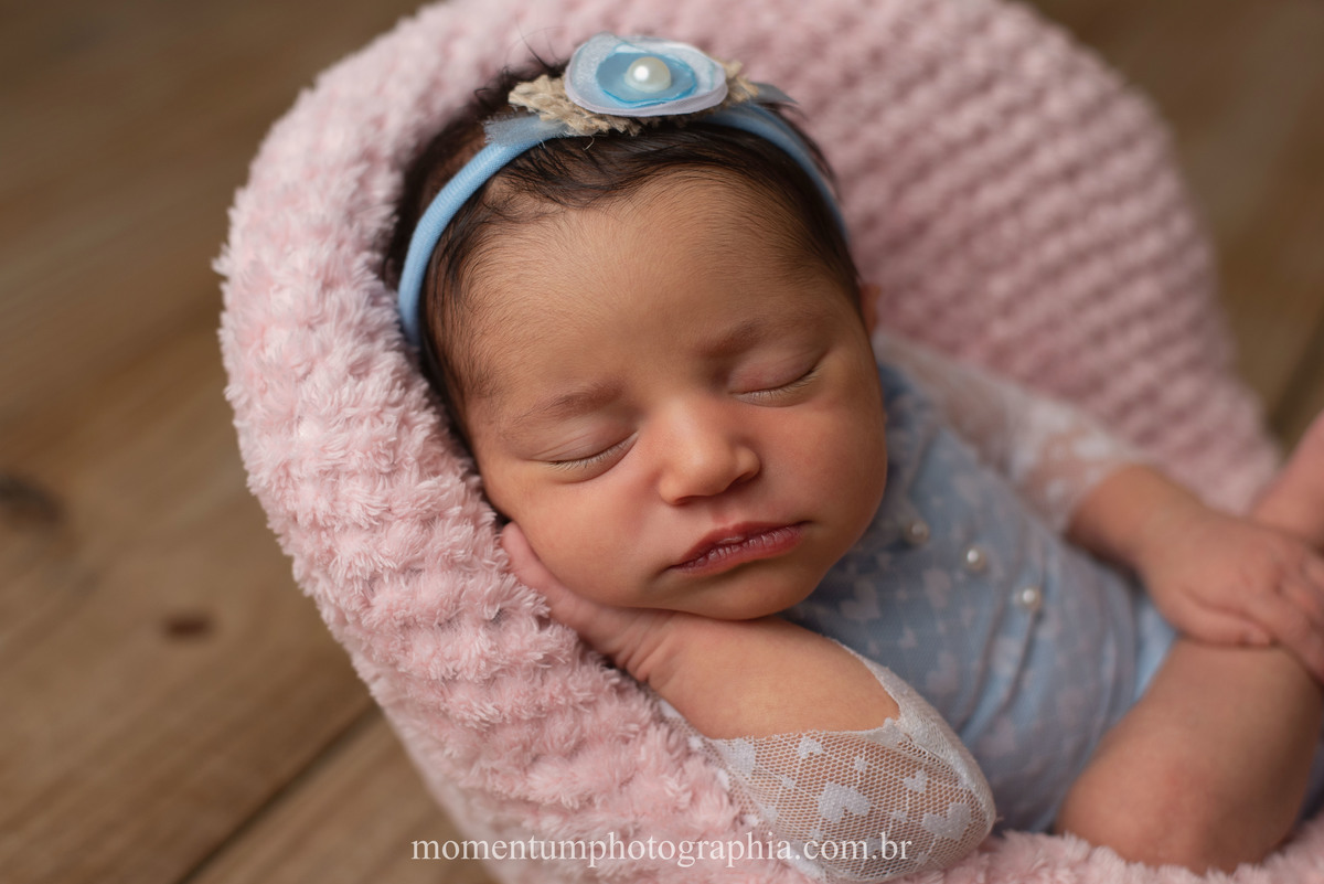 ensaio-newborn-petropolis-rj-momentum-photographia-ensaio-infantil-bebês-acompanhamento-fotografia-infantil