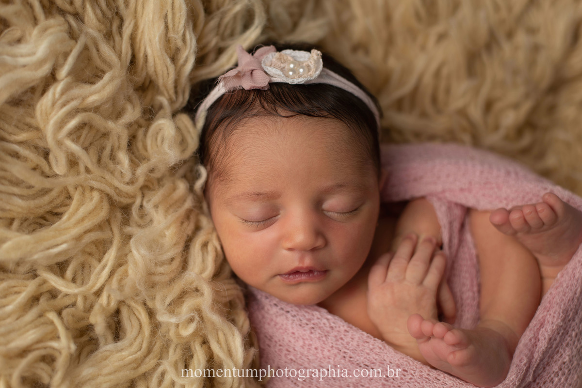 ensaio-newborn-petropolis-rj-momentum-photographia-ensaio-infantil-bebês-acompanhamento-fotografia-infantil