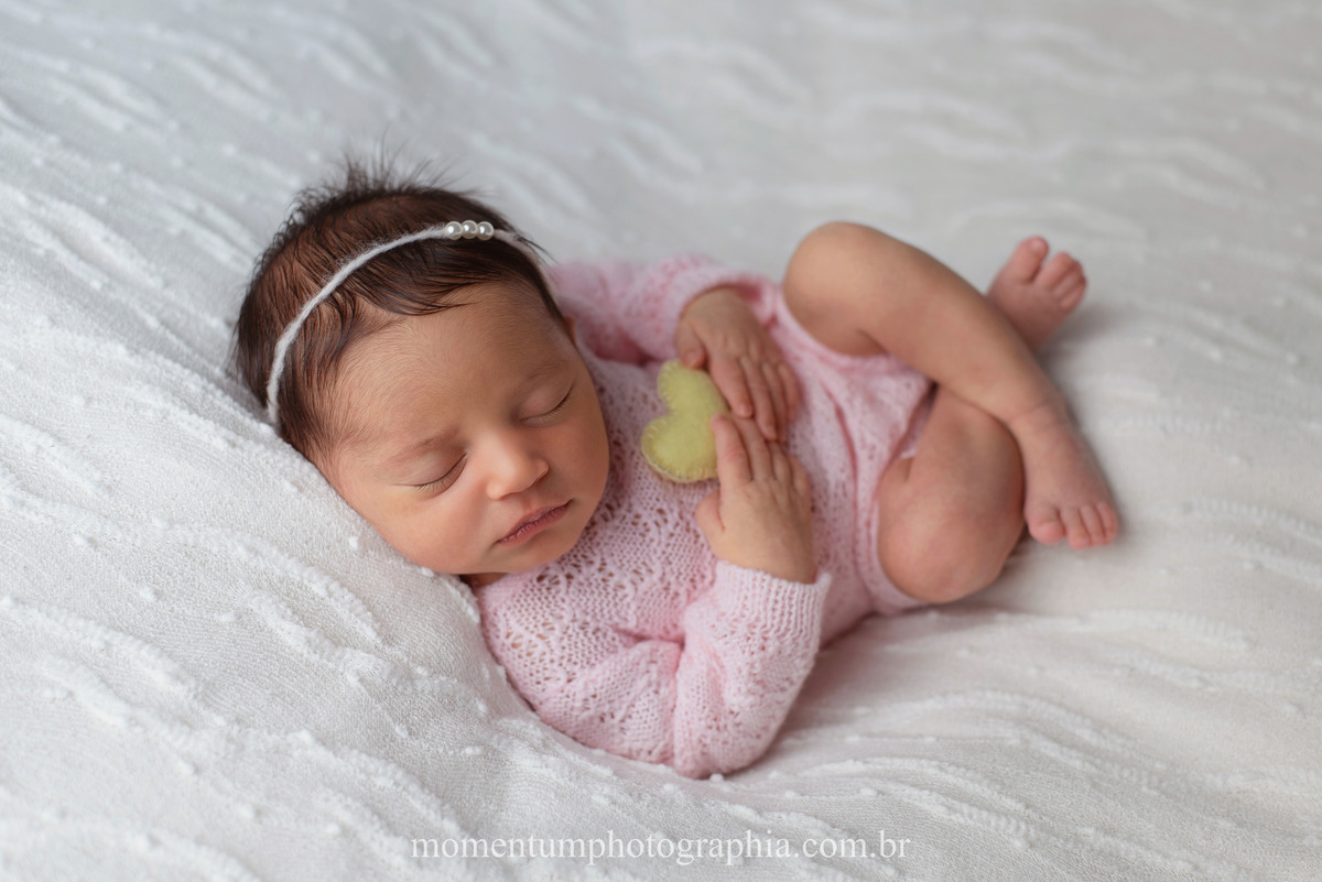 ensaio-newborn-petropolis-rj-momentum-photographia-ensaio-infantil-bebês-acompanhamento-fotografia-infantil