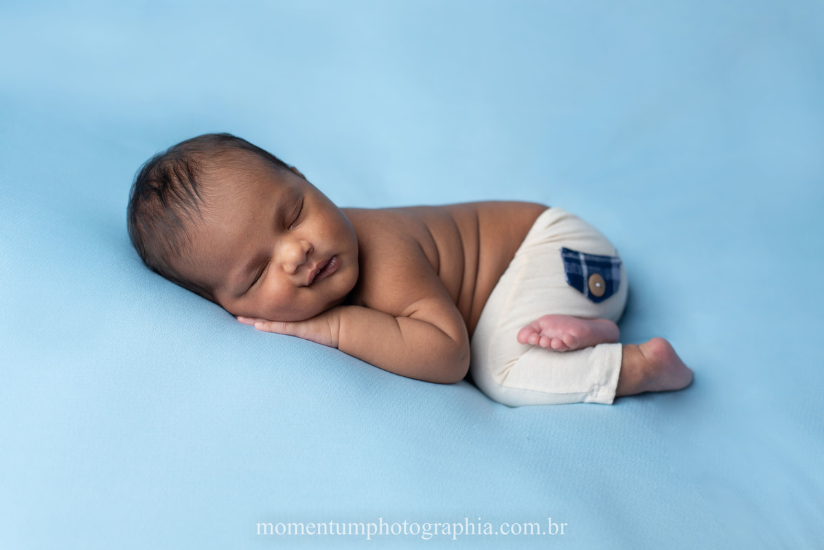sessão-newborn-petropolis-ensaio-bebe-momentum-photographia-fotografiadebebes
