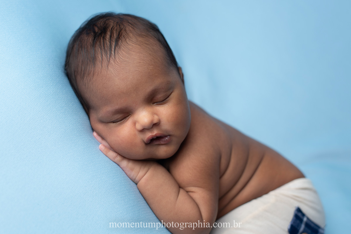 sessão-newborn-petropolis-ensaio-bebe-momentum-photographia-fotografiadebebes