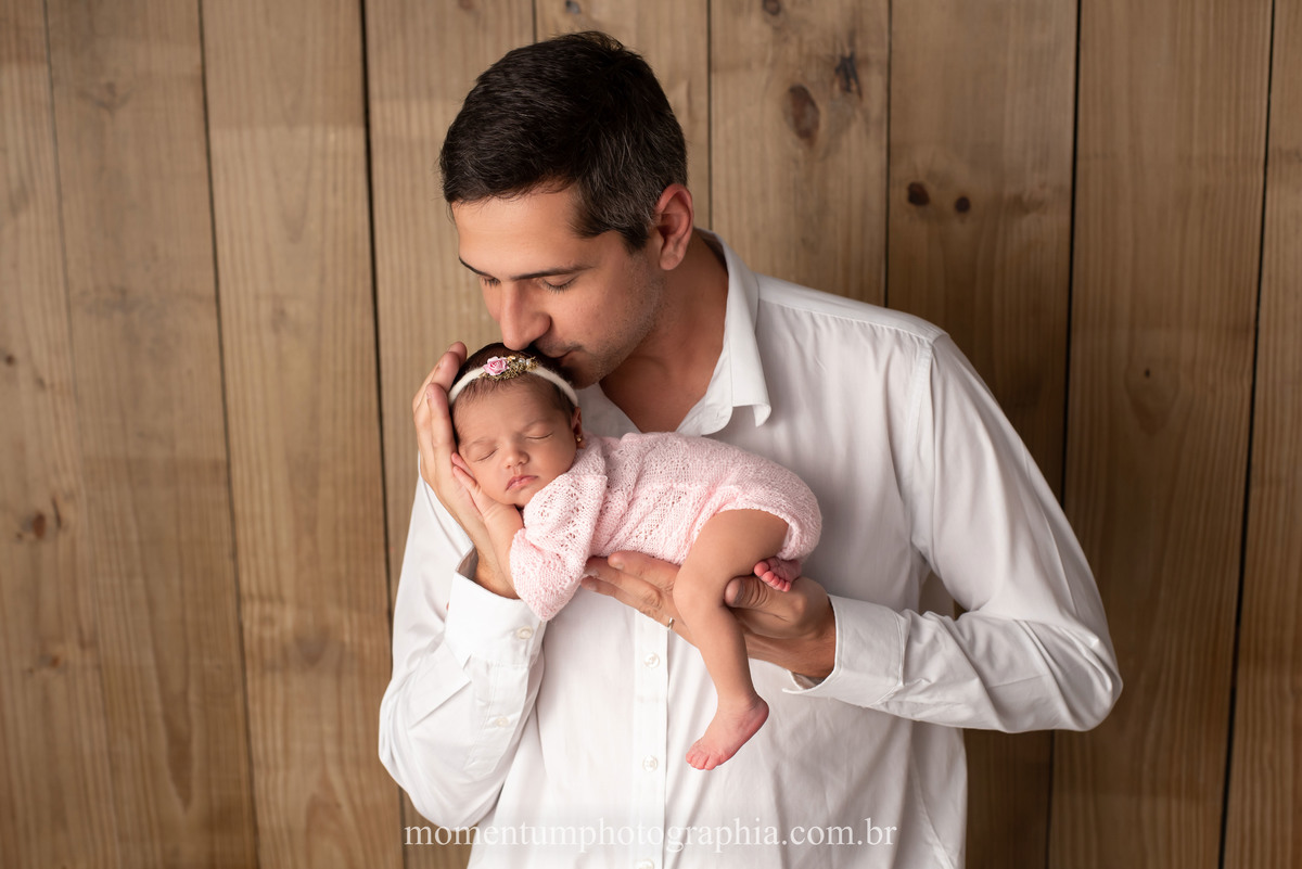 fotografia newborn petropolis momentum photographia acompanhamento de bebes ensaio infantil ensaio de familia