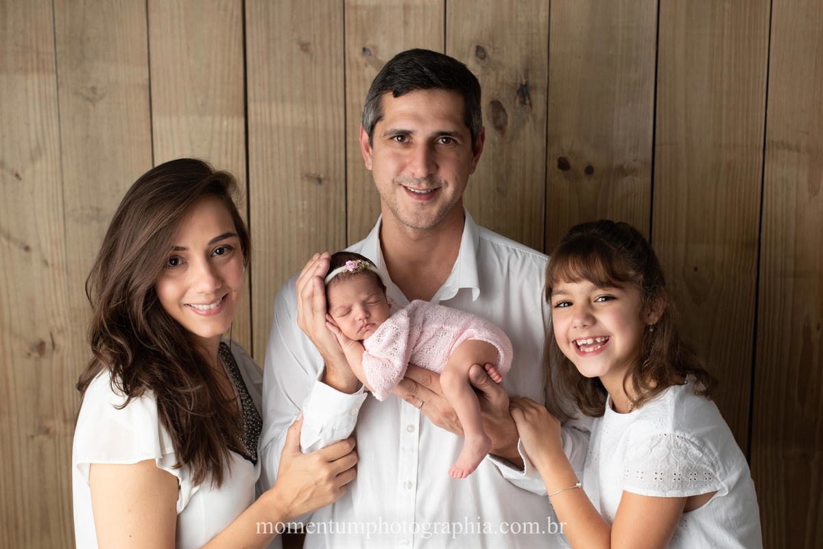 fotografia newborn petropolis momentum photographia acompanhamento de bebes ensaio infantil ensaio de familia
