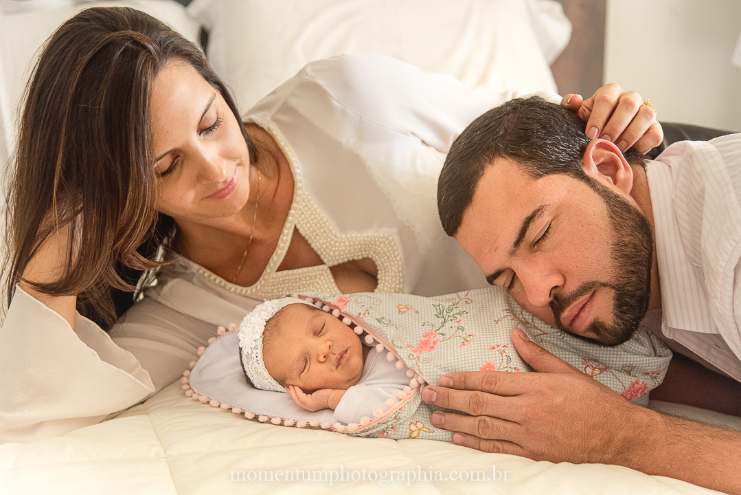 newborn, lifestyle, rio verde, petropolis, ensaio de família, família, recém nascido, ensaio em casa, bebê, momentum, photographia