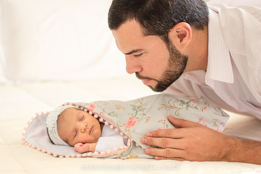 newborn, lifestyle, rio verde, petropolis, ensaio de família, família, recém nascido, ensaio em casa, bebê, momentum, photographia