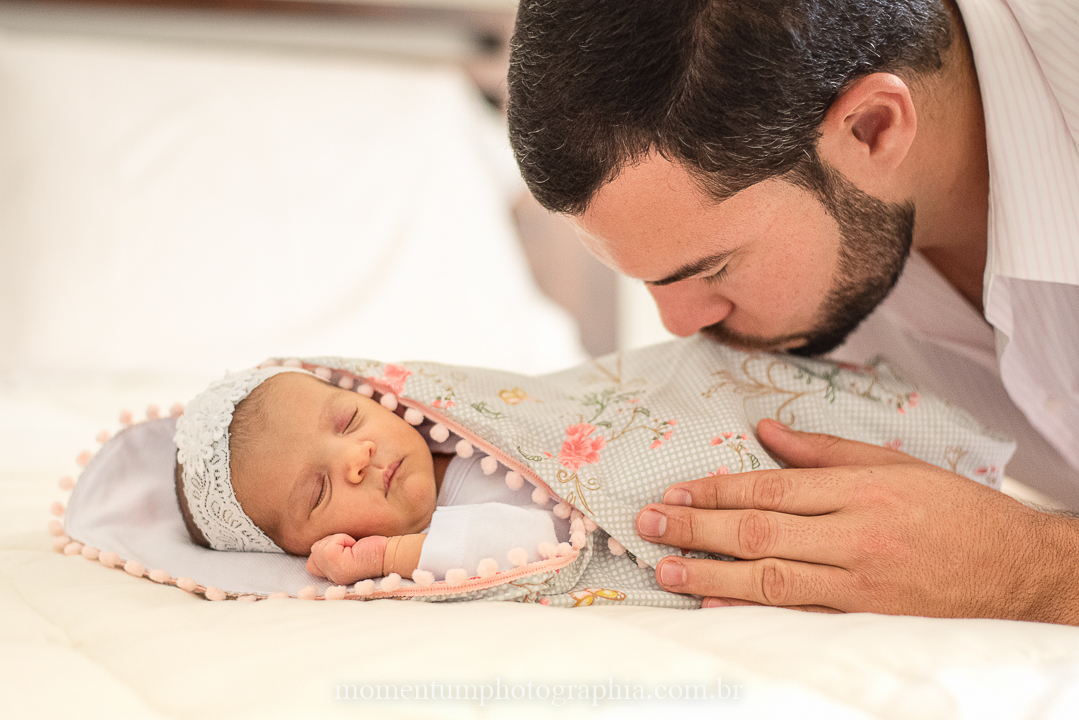 newborn, lifestyle, rio verde, petropolis, ensaio de família, família, recém nascido, ensaio em casa, bebê, momentum, photographia