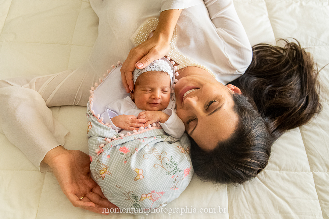 newborn, lifestyle, rio verde, petropolis, ensaio de família, família, recém nascido, ensaio em casa, bebê, momentum, photographia