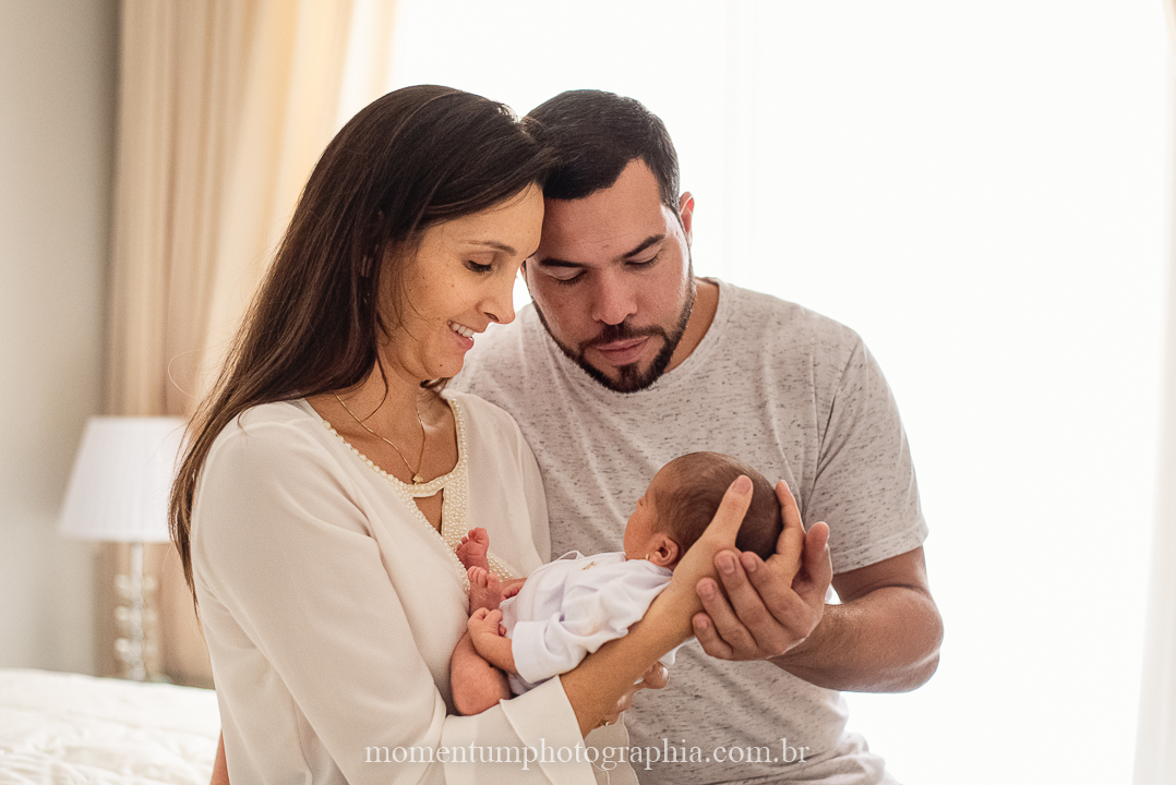 newborn, lifestyle, rio verde, petropolis, ensaio de família, família, recém nascido, ensaio em casa, bebê, momentum, photographia