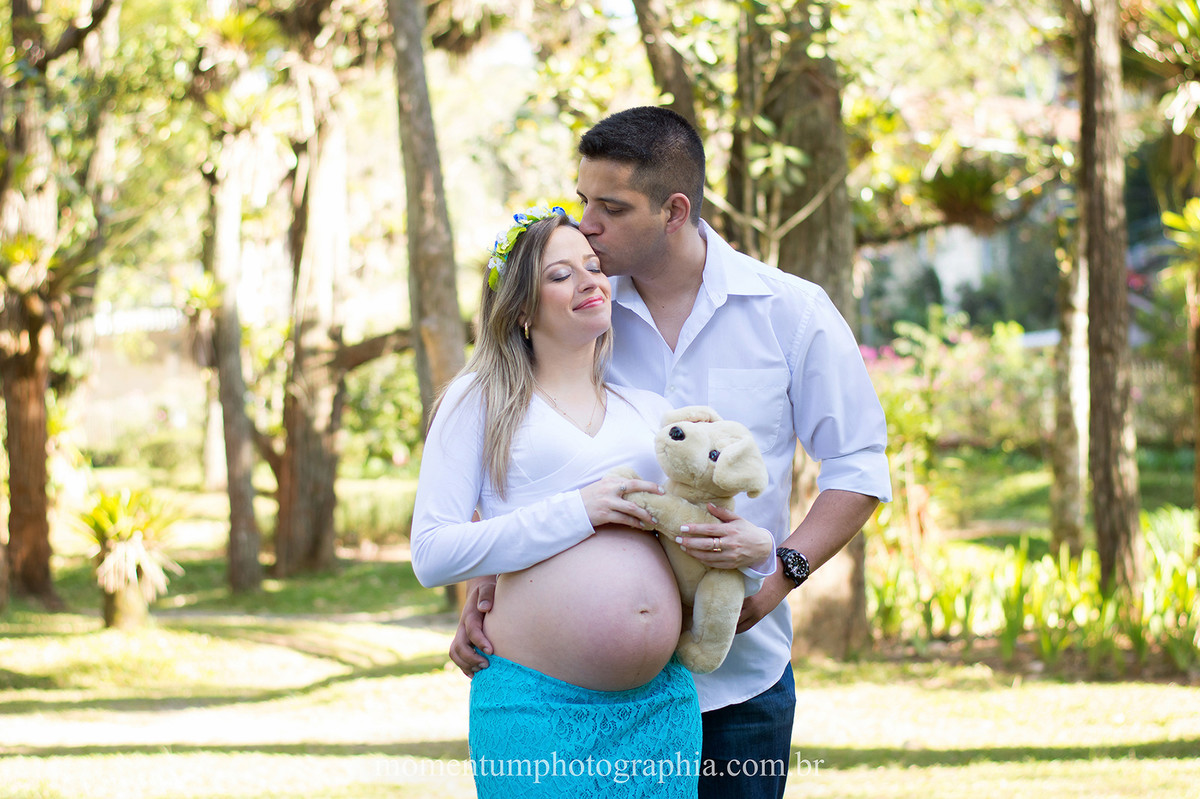 foto tirada por momentum photographia gestante grávida Petrópolis RJ parque Cremeri linda