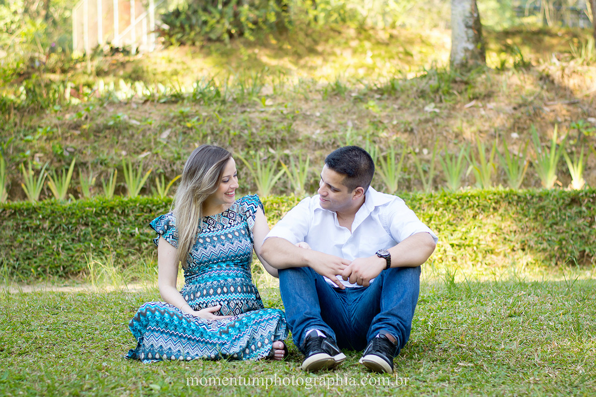 foto tirada por momentum photographia gestante grávida Petrópolis RJ parque Cremeri linda