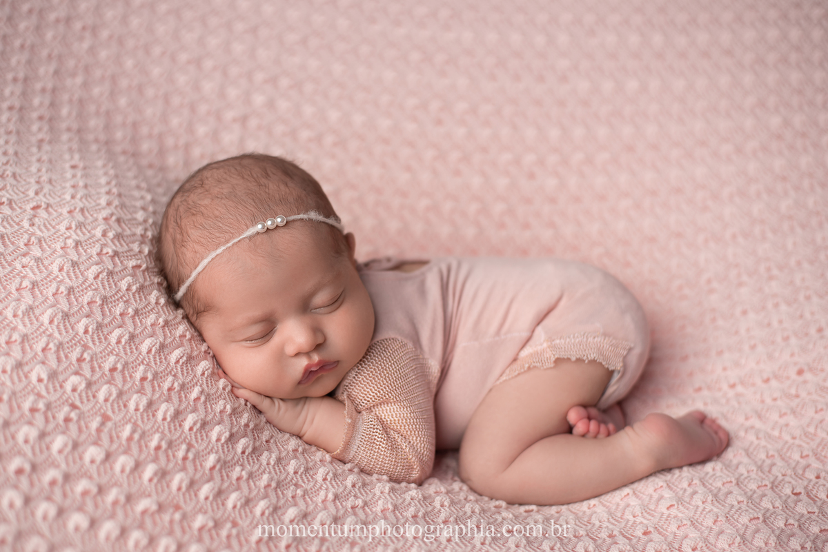 ensaio newborn, petropolis, ensaio de bebê, ensaio infantil, estudio em petropolis, momentum photographia
