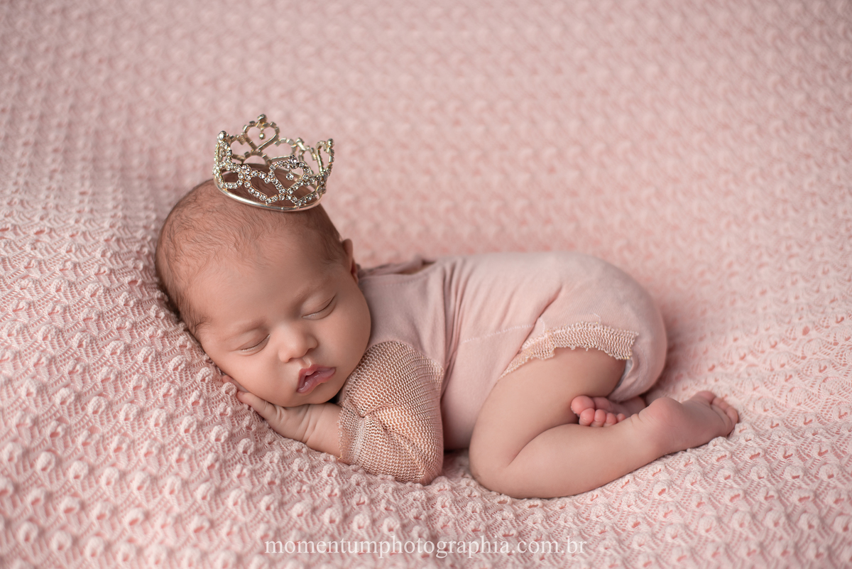 ensaio newborn, petropolis, ensaio de bebê, ensaio infantil, estudio em petropolis, momentum photographia
