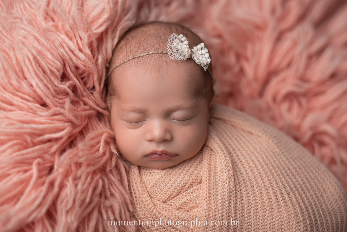 ensaio newborn, petropolis, ensaio de bebê, ensaio infantil, estudio em petropolis, momentum photographia
