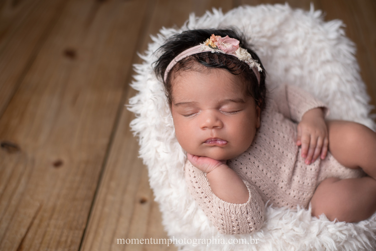 ensaio newborn, newborn petropolis, momentum photographia, bebês, maternidade, mae de menina, newborn style
