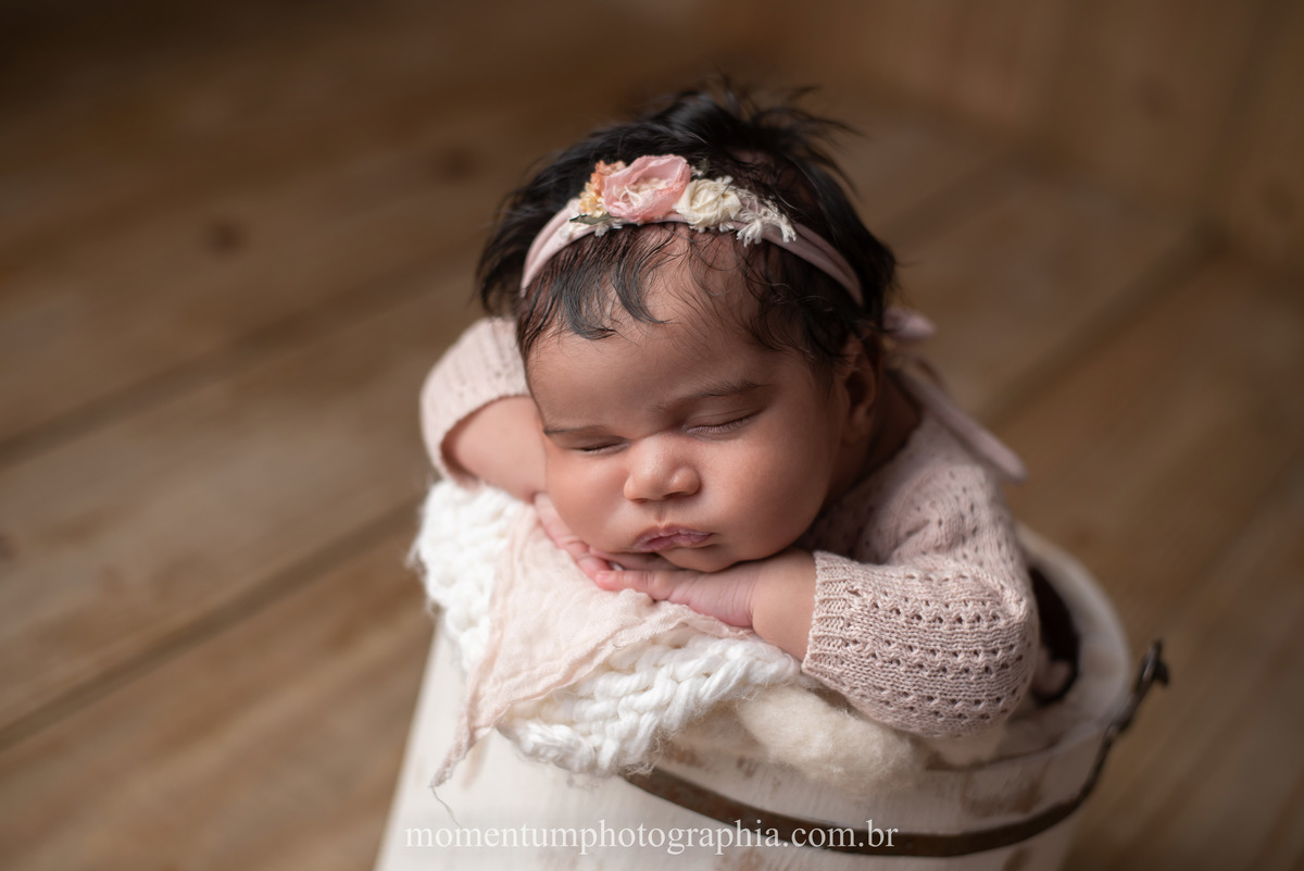 ensaio newborn, newborn petropolis, momentum photographia, bebês, maternidade, mae de menina, newborn style