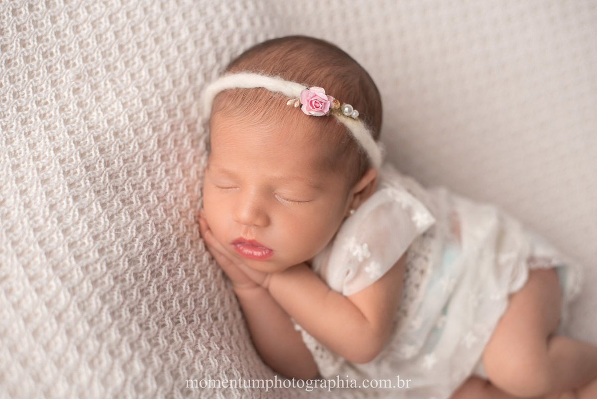 sessão newborn Petrópolis, gestantes de Petrópolis, Mães de Petrópolis, Grávidas de Petrópolis, momentum photographia, referência em newborn, fotos em petrópolis, fotógrafo referÊncia em newborn