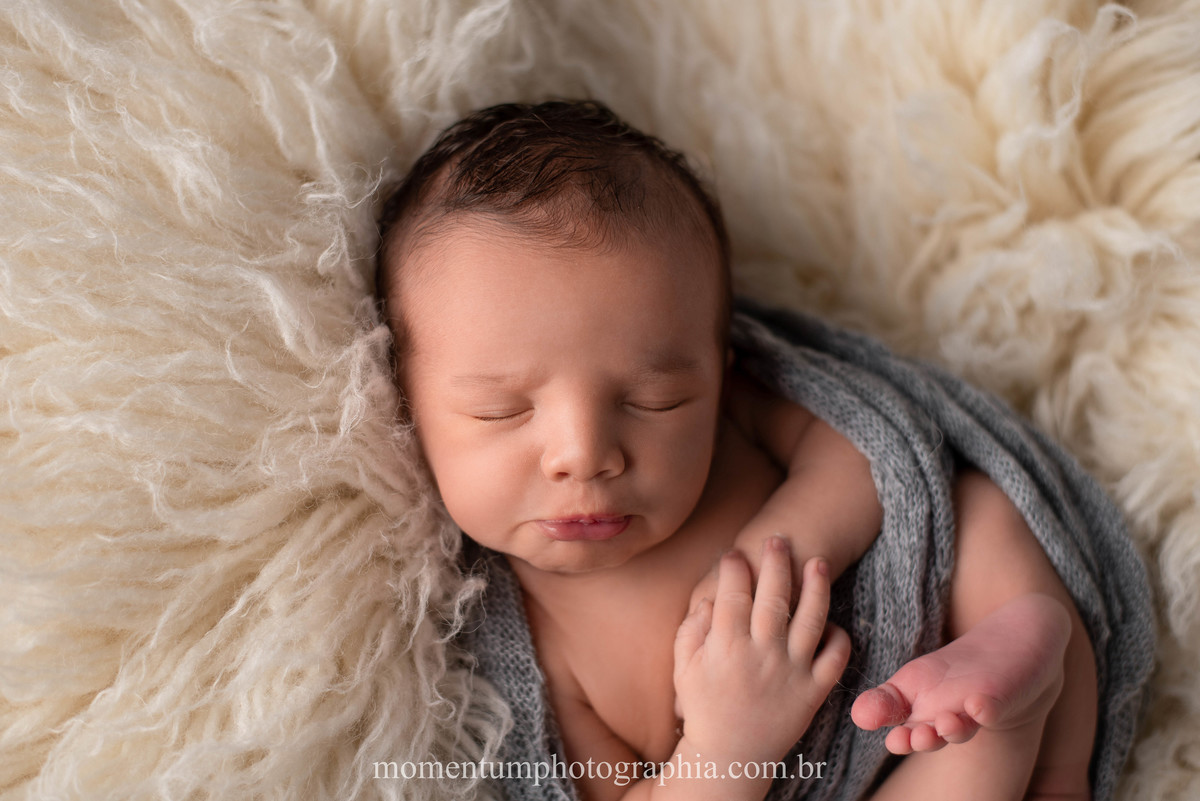 sessão newborn Petrópolis, gestantes de Petrópolis, Mães de Petrópolis, Grávidas de Petrópolis, momentum photographia, referência em newborn, fotos em petrópolis, fotógrafo referência em newborn