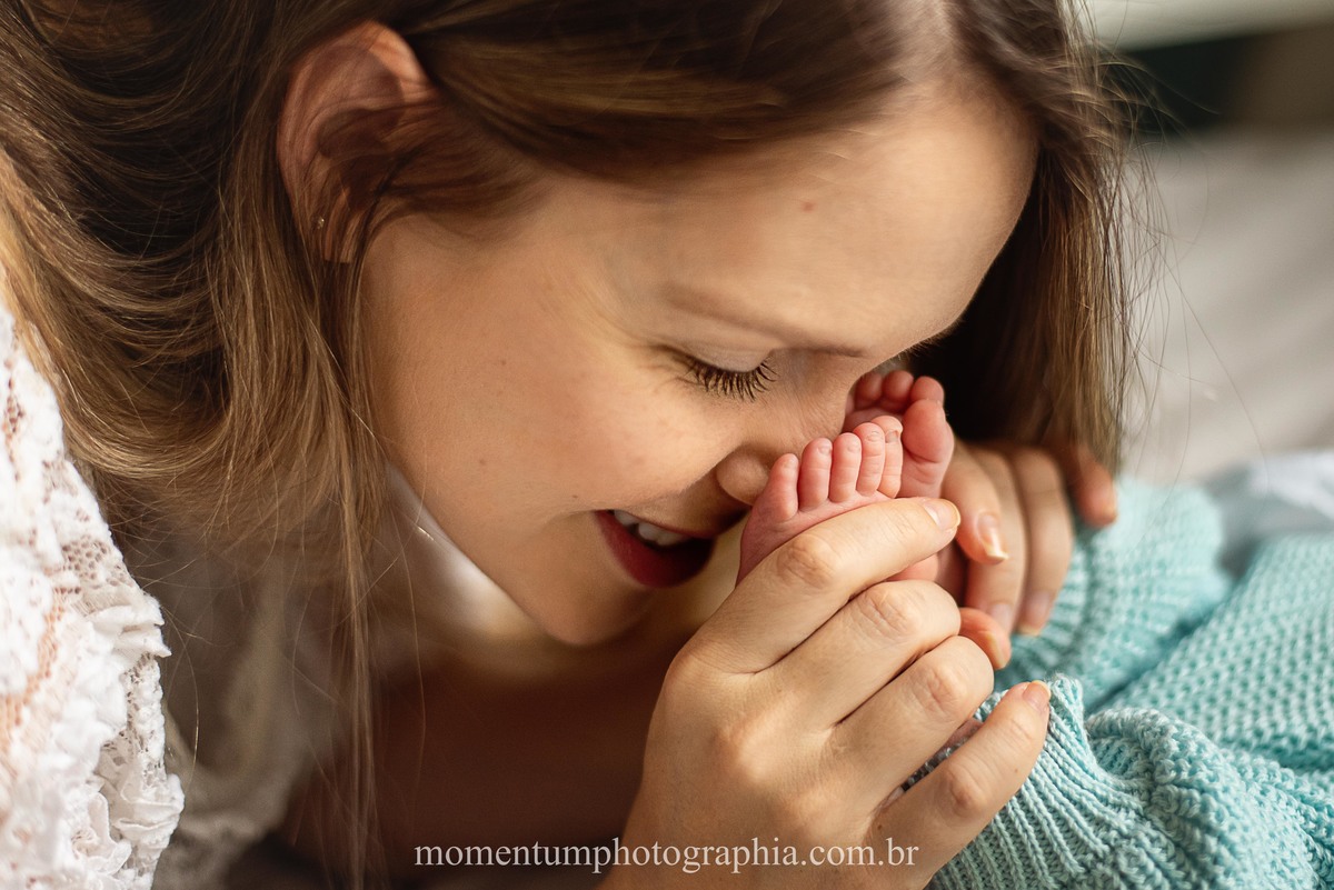 newborn, lifestyle, rio verde, petropolis, ensaio de família, família, recém nascido, ensaio em casa, bebê, momentum, photographia, newborn lifestyle rio verde, referência em fotografia de família em rio verde, newborn lifestyle petrópolis