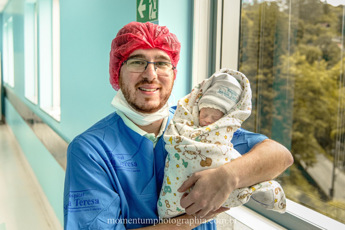 sessão newborn Petrópolis, gestantes de Petrópolis, Mães de Petrópolis, Grávidas de Petrópolis, momentum photographia, referência em newborn, fotos em petrópolis, fotógrafo referência em newborn, ensaio gestante petropolis, fotos de parto petropolis