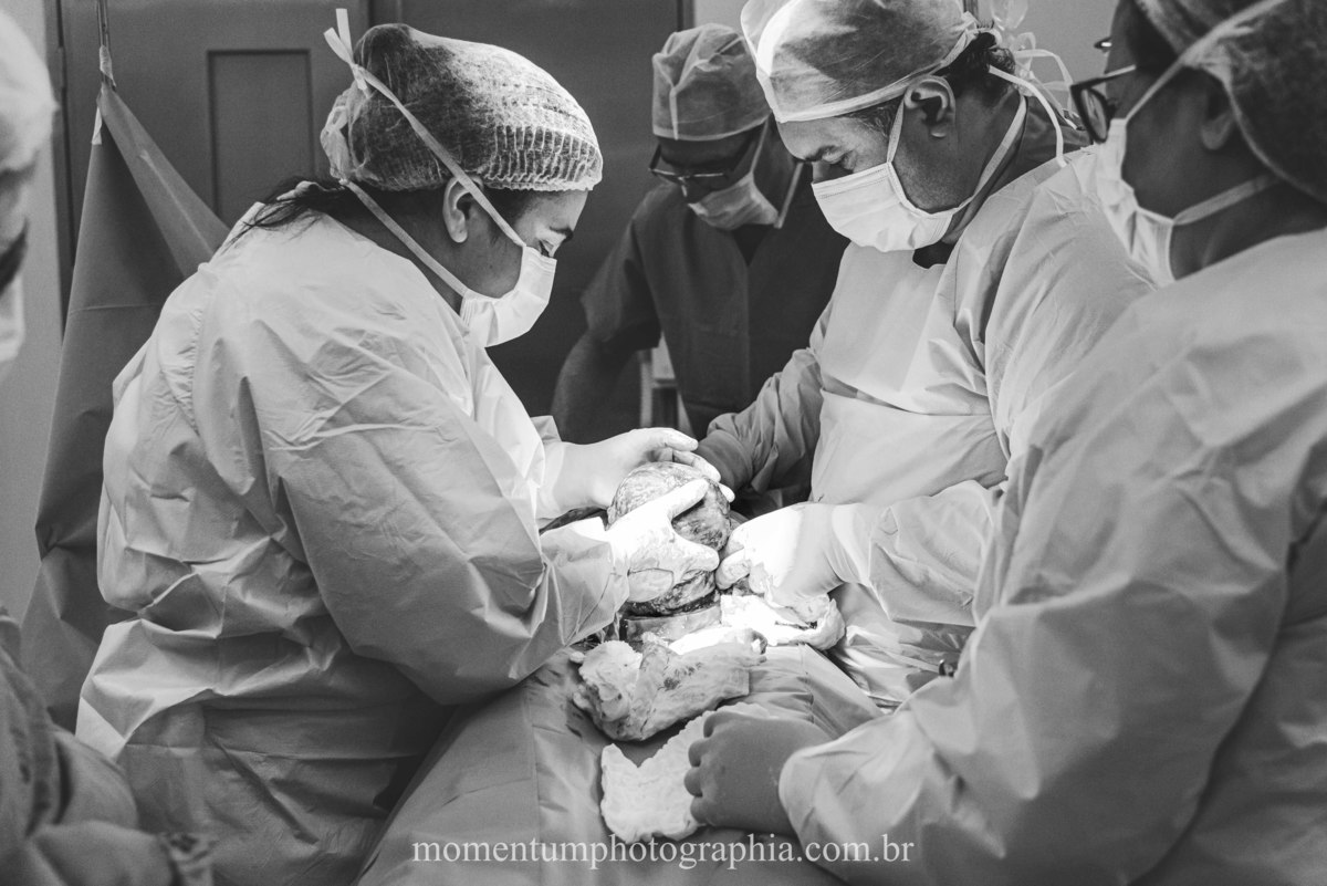 sessão newborn Petrópolis, gestantes de Petrópolis, Mães de Petrópolis, Grávidas de Petrópolis, momentum photographia, referência em newborn, fotos em petrópolis, fotógrafo referência em newborn, ensaio gestante petropolis, fotos de parto petropolis