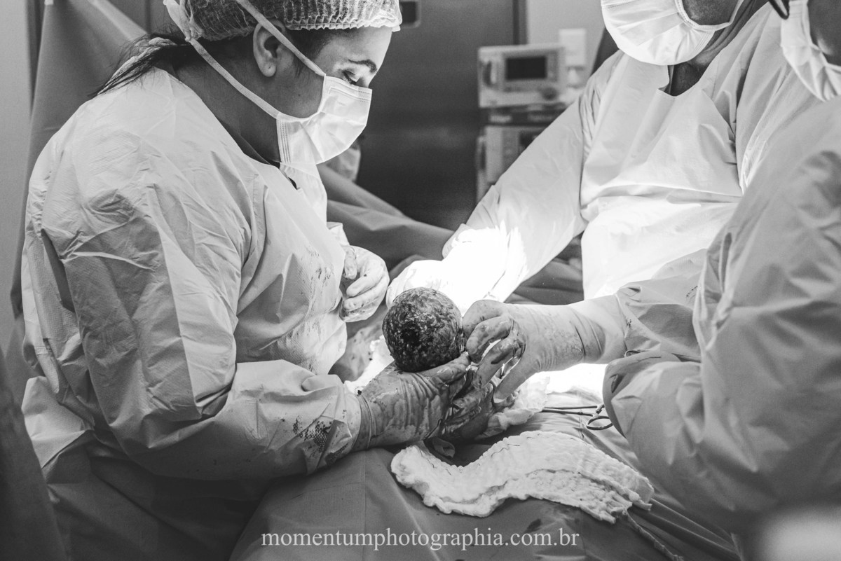 sessão newborn Petrópolis, gestantes de Petrópolis, Mães de Petrópolis, Grávidas de Petrópolis, momentum photographia, referência em newborn, fotos em petrópolis, fotógrafo referência em newborn, ensaio gestante petropolis, fotos de parto petropolis