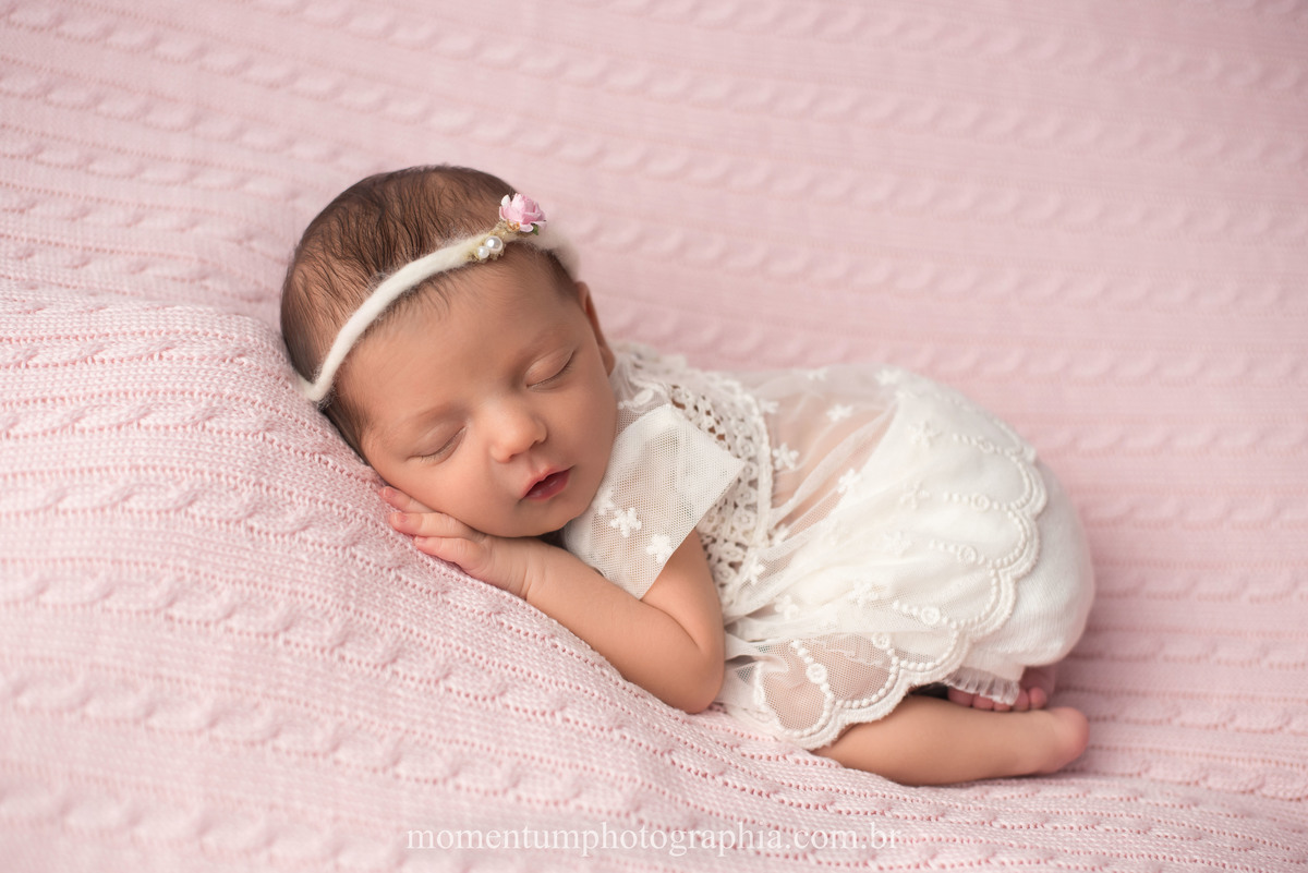 sessão newborn Petrópolis, gestantes de Petrópolis, Mães de Petrópolis, Grávidas de Petrópolis, momentum photographia, referência em newborn, fotos em petrópolis, fotógrafo referência em newborn