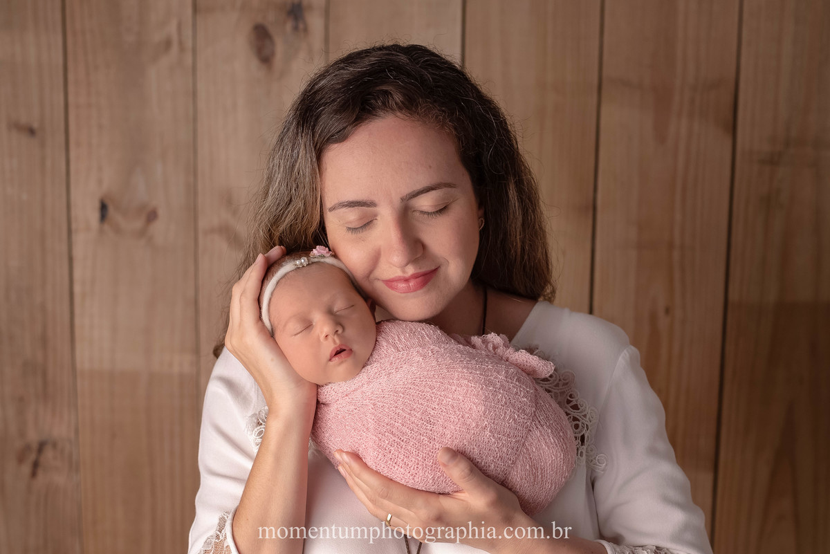 sessão newborn Petrópolis, gestantes de Petrópolis, Mães de Petrópolis, Grávidas de Petrópolis, momentum photographia, referência em newborn, fotos em petrópolis, fotógrafo referência em newborn