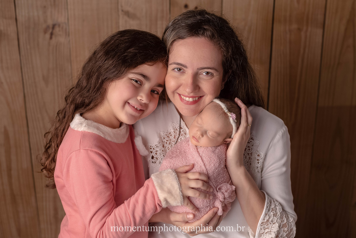 sessão newborn Petrópolis, gestantes de Petrópolis, Mães de Petrópolis, Grávidas de Petrópolis, momentum photographia, referência em newborn, fotos em petrópolis, fotógrafo referência em newborn