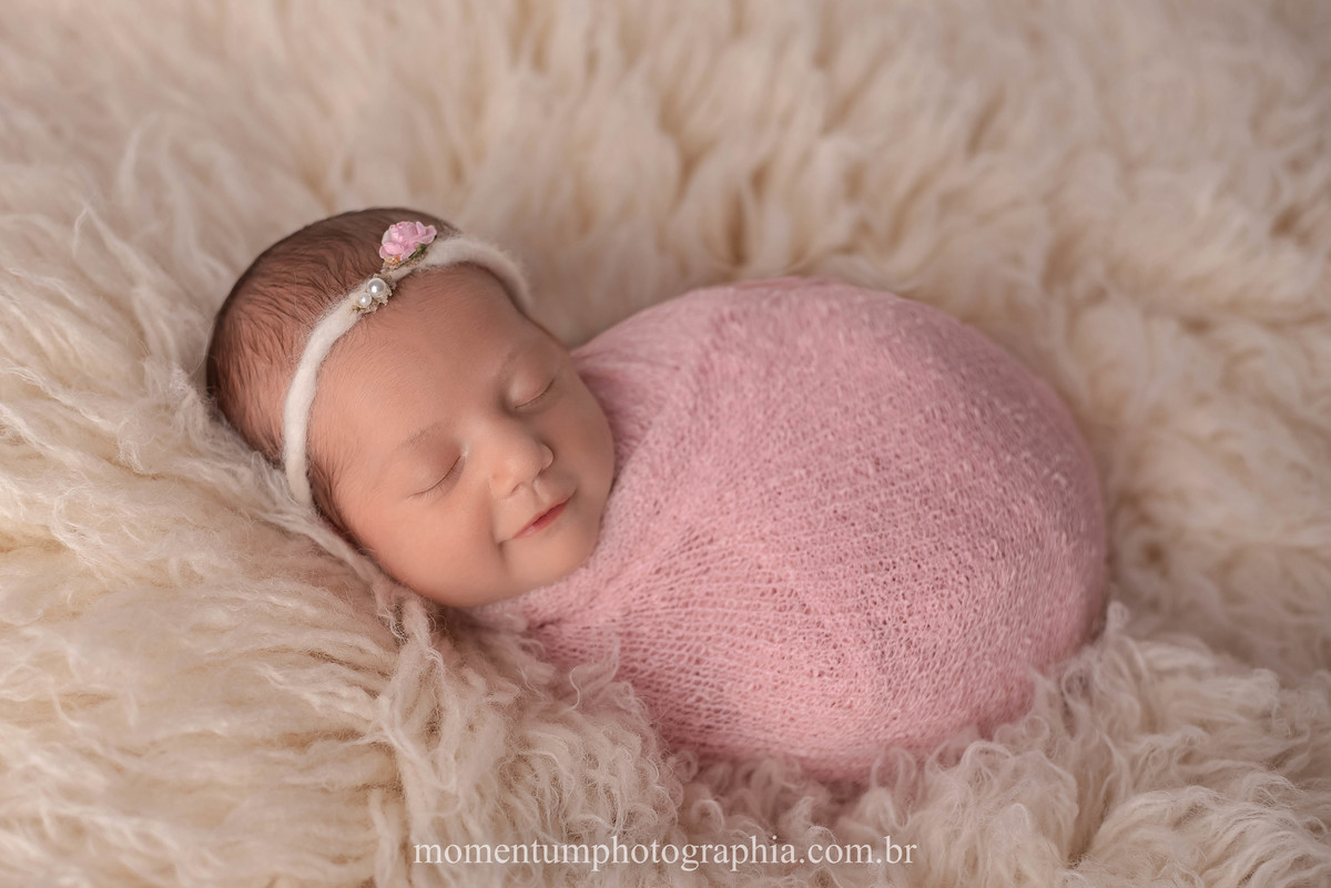 sessão newborn Petrópolis, gestantes de Petrópolis, Mães de Petrópolis, Grávidas de Petrópolis, momentum photographia, referência em newborn, fotos em petrópolis, fotógrafo referência em newborn