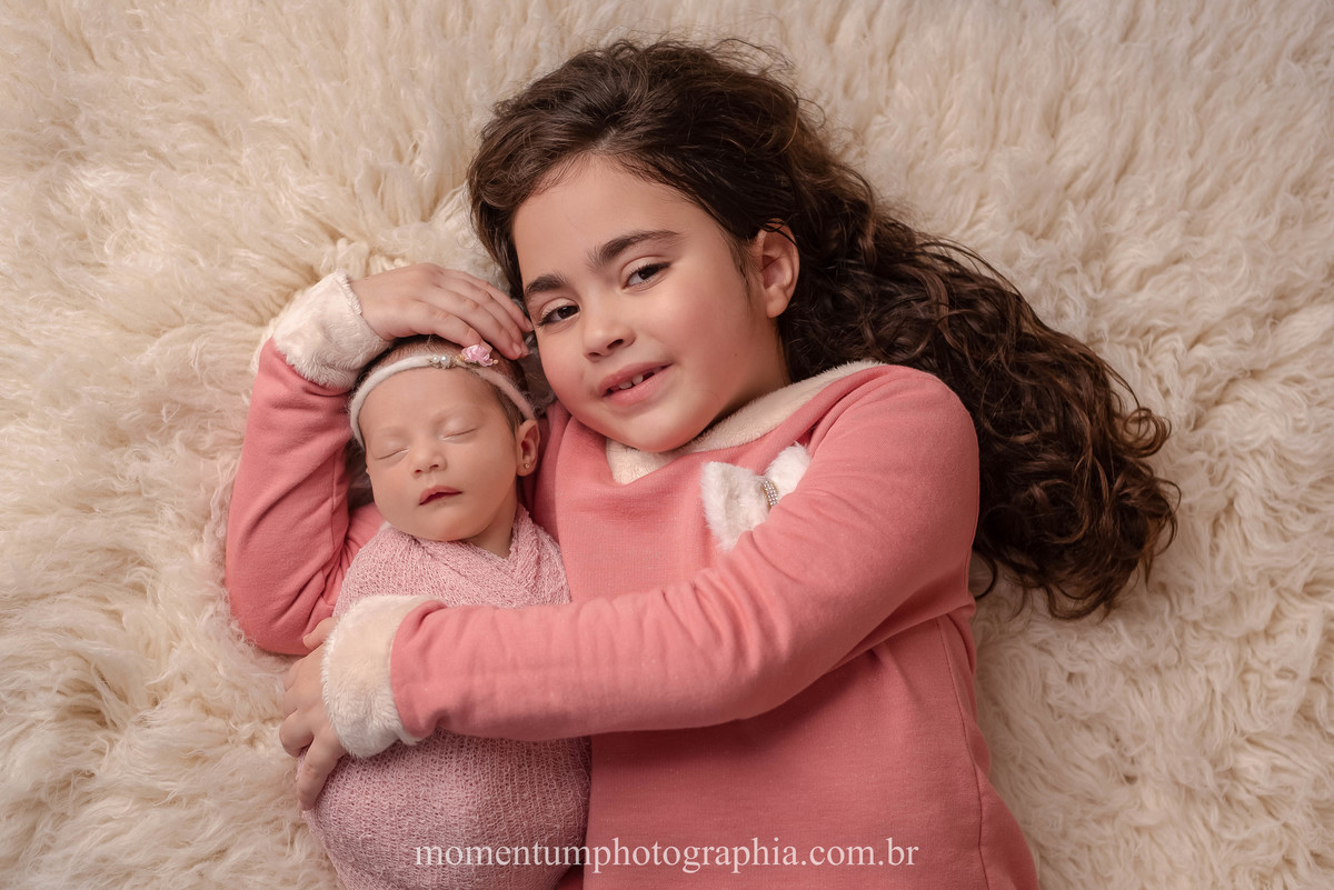 sessão newborn Petrópolis, gestantes de Petrópolis, Mães de Petrópolis, Grávidas de Petrópolis, momentum photographia, referência em newborn, fotos em petrópolis, fotógrafo referência em newborn