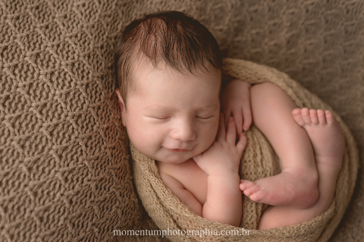 sessão newborn Petrópolis, gestantes de Petrópolis, Mães de Petrópolis, Grávidas de Petrópolis, momentum photographia, referência em newborn, fotos em petrópolis, fotógrafo referência em newborn