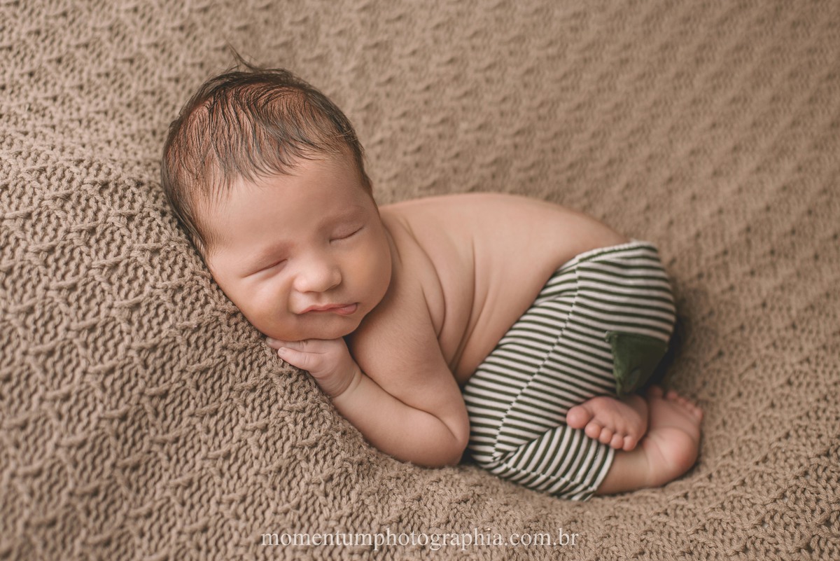 sessão newborn Petrópolis, gestantes de Petrópolis, Mães de Petrópolis, Grávidas de Petrópolis, momentum photographia, referência em newborn, fotos em petrópolis, fotógrafo referência em newborn