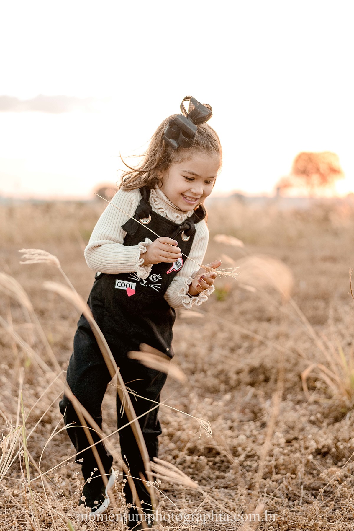 ensaio de familia, mae e filha, rio verde, goias, foto momentum photographia, petropolis e rio verde, fotos espontaneas, lifestyle, fotos verdadeiras, momentos reais