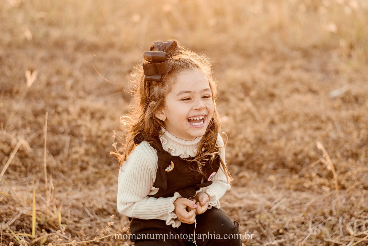 ensaio de familia, mae e filha, rio verde, goias, foto momentum photographia, petropolis e rio verde, fotos espontaneas, lifestyle, fotos verdadeiras, momentos reais