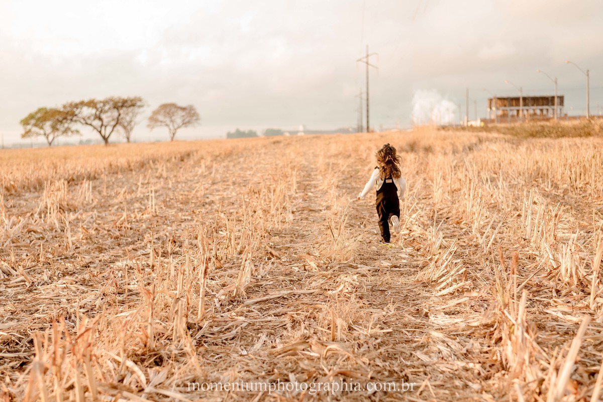ensaio de familia, mae e filha, rio verde, goias, foto momentum photographia, petropolis e rio verde, fotos espontaneas, lifestyle, fotos verdadeiras, momentos reais