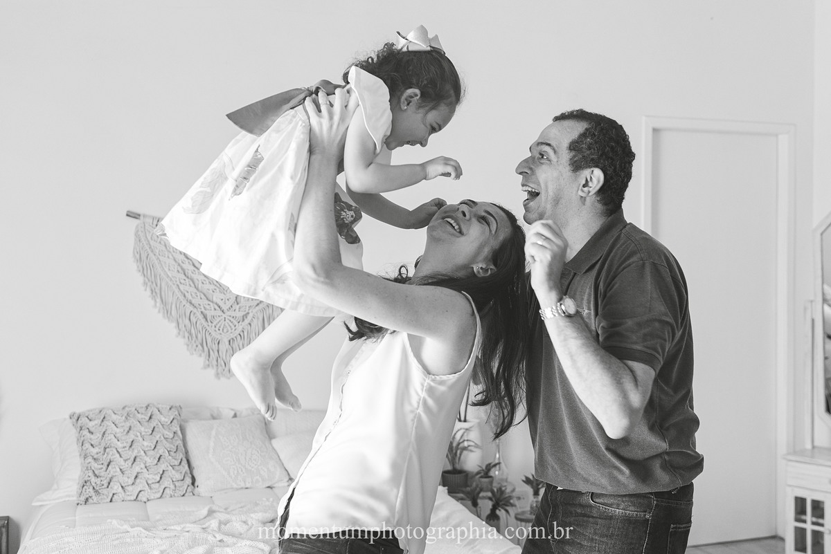 ensaio de família, ensaio em petrópolis, estúdio em Petrópolis, momentum photographia, fotos de família em petrópolis, ensaio infantil em petrópolis, quitandinha petrópolis, 