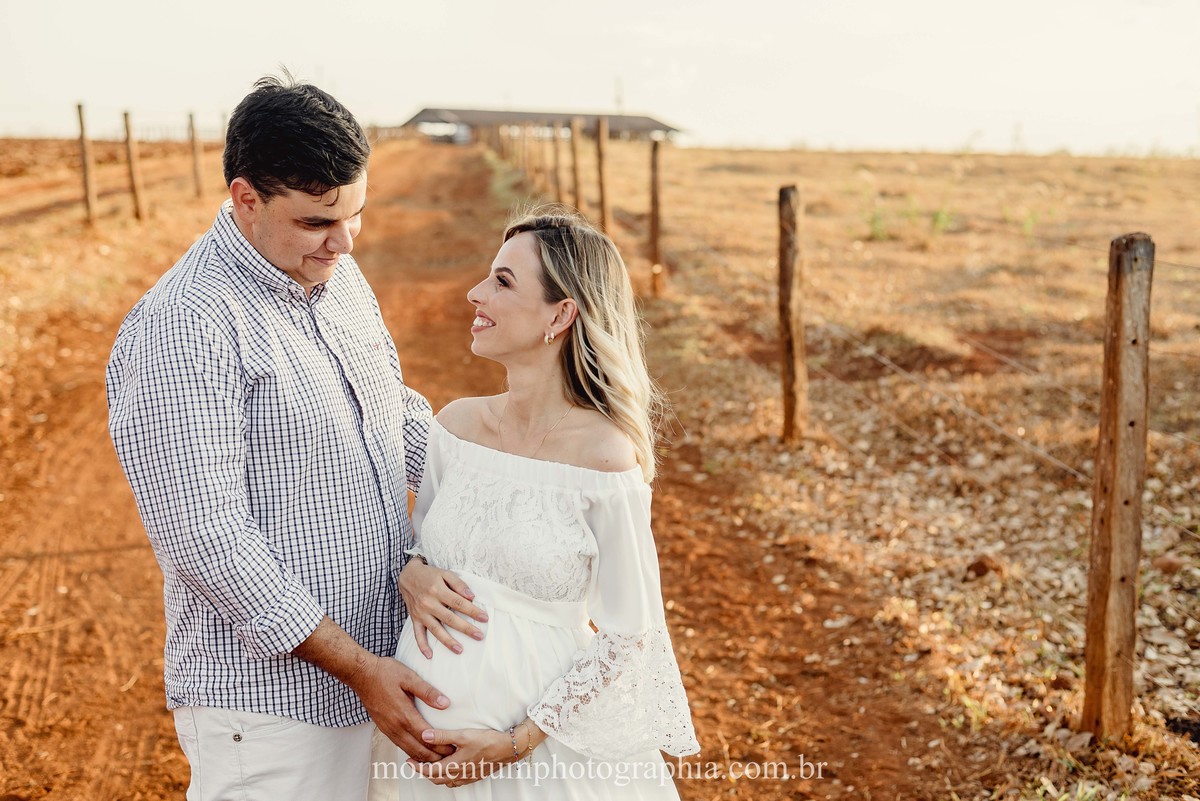 ensaio gestante, ensaio na fazenda, rio verde goias, santa helena de goias, fotos de grávidas, fotografia de família, fotos na fazenda, goiás, brasil, momentum photographia, petropolis rj