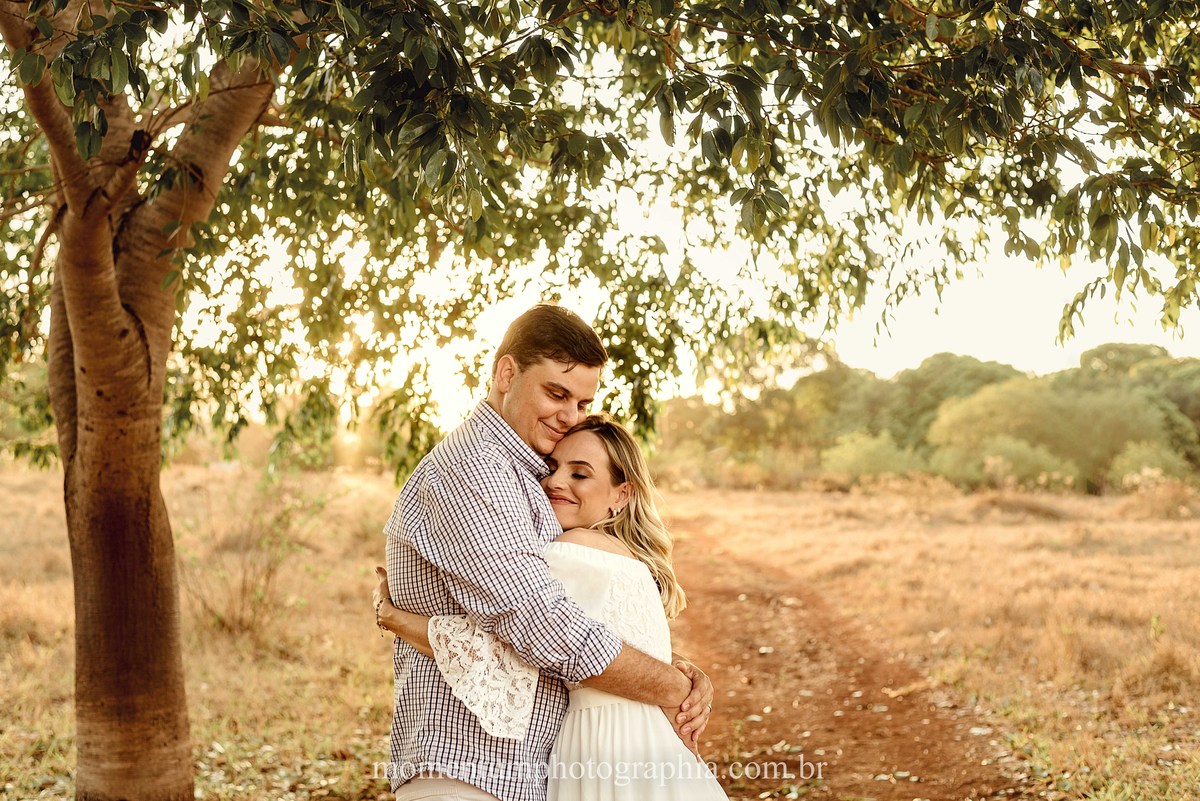 ensaio gestante, ensaio na fazenda, rio verde goias, santa helena de goias, fotos de grávidas, fotografia de família, fotos na fazenda, goiás, brasil, momentum photographia, petropolis rj