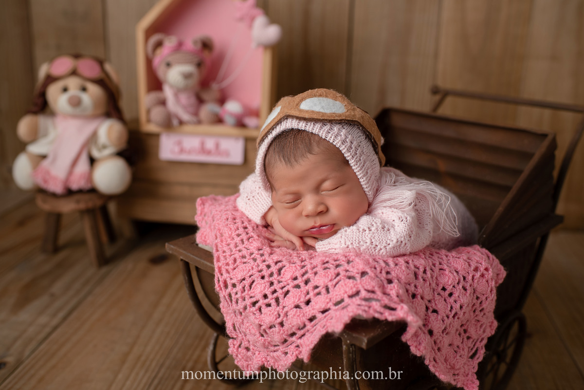 foto momentum photographia ensaio newborn petropolis rj estudio recem nascido mae menina maternidade gestante