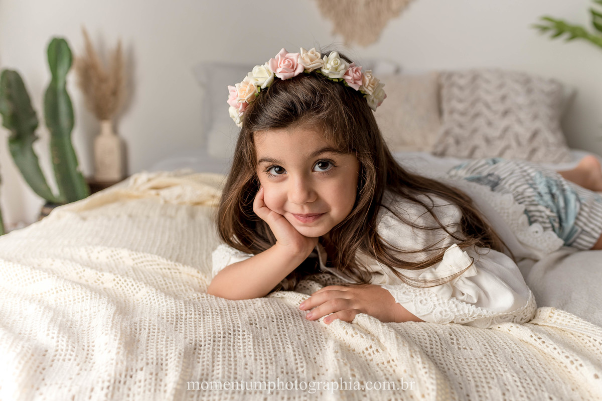 irmãs, mãe e filhas, ensaio infantil, ensaio petrópolis, ensaio de família em petrópolis, referência em fotos de família região serrana, rio de janeiro, momentum photographia